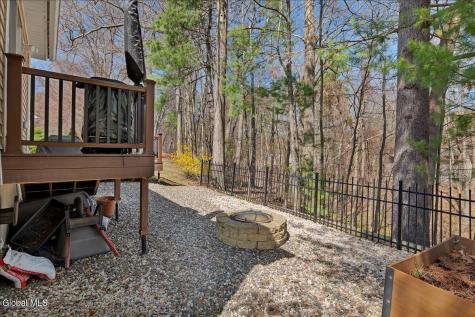 12 Deer Run Hollow Halfmoon NY 12065