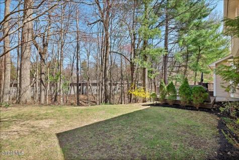 12 Deer Run Hollow Halfmoon NY 12065