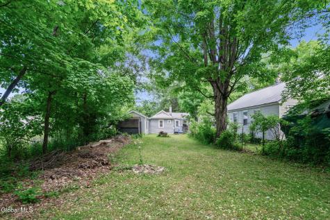 28 Lake Avenue Nassau NY 12123
