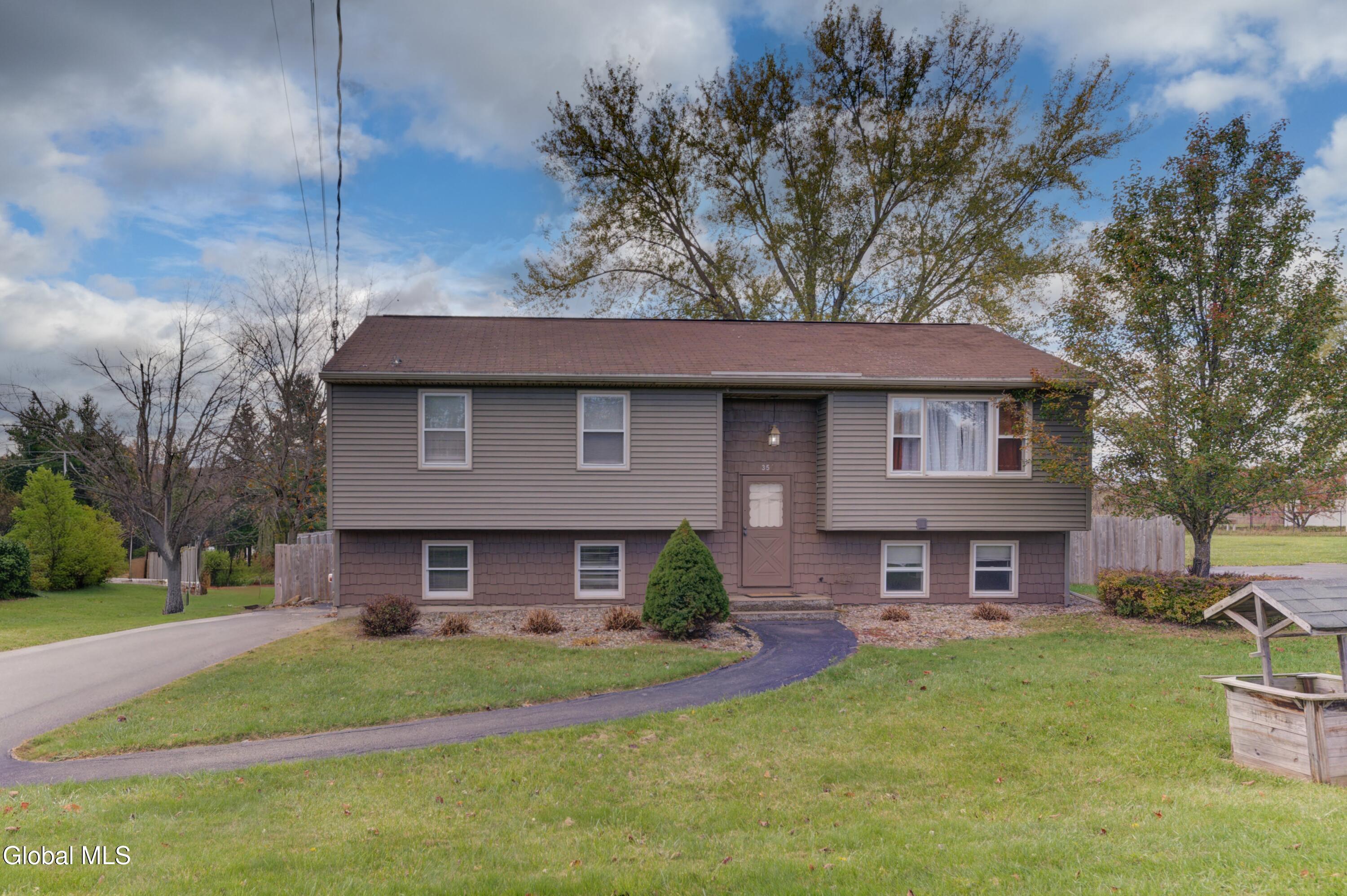 35 Broadway Amsterdam NY 12010