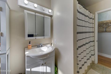 35 Broadway Amsterdam NY 12010