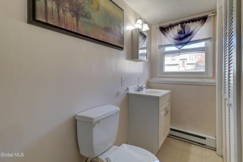 35 Broadway Amsterdam NY 12010