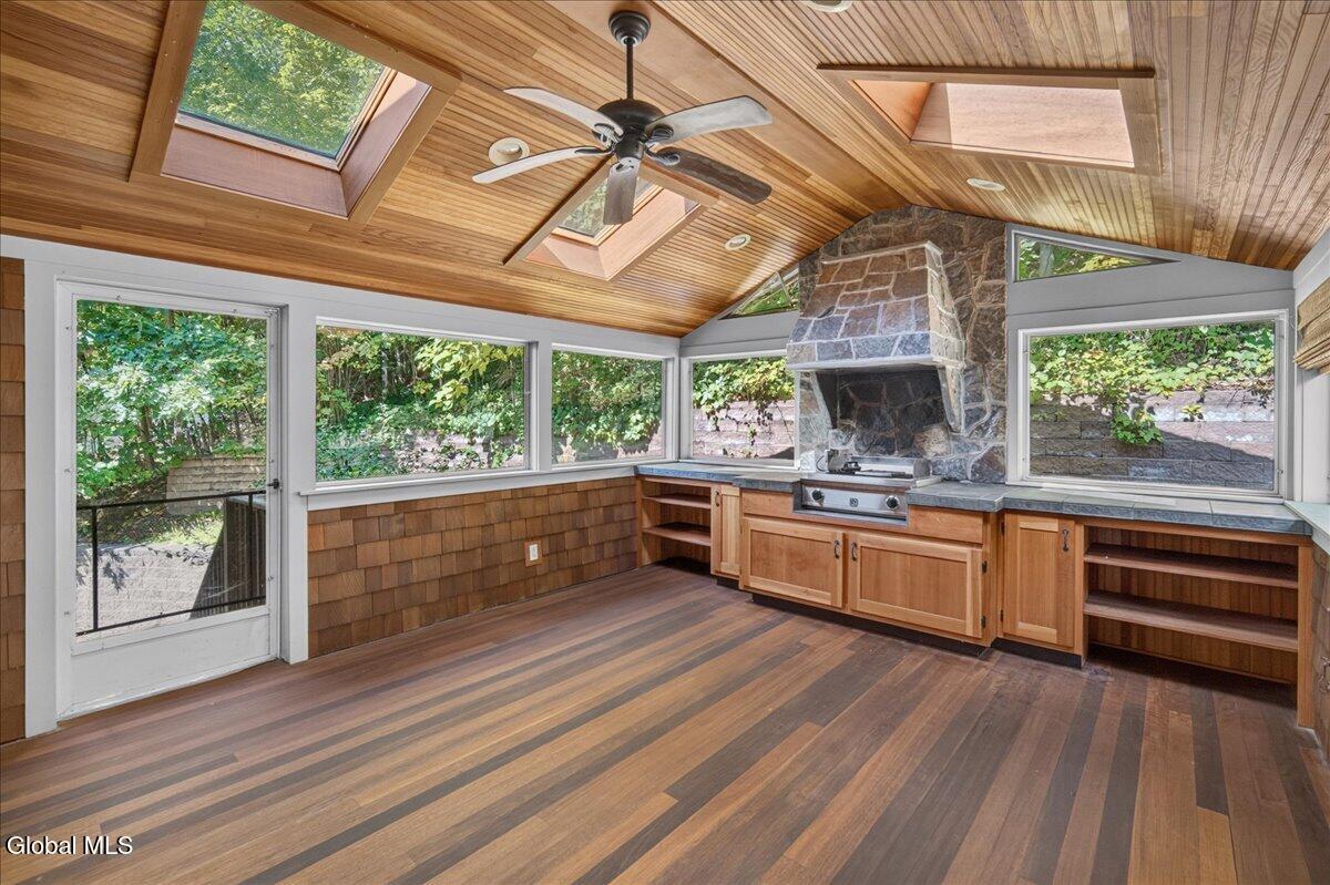 11 Manning Cove Road Malta NY 12020