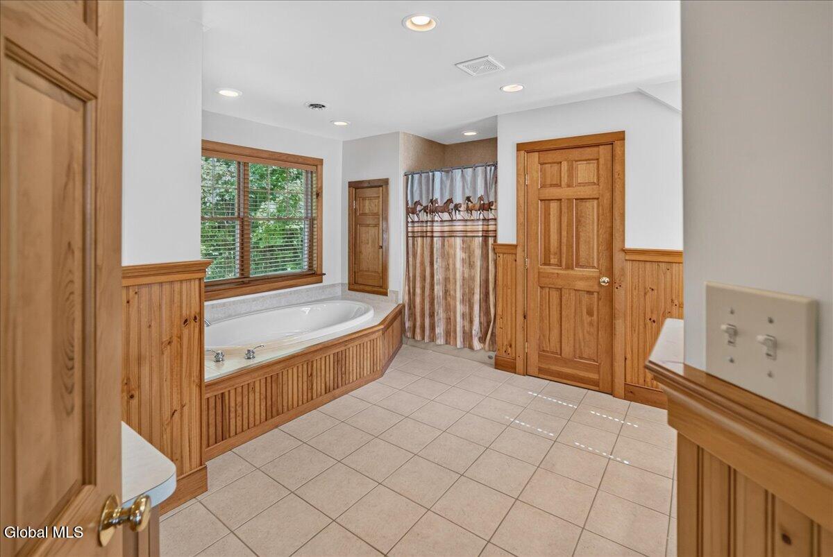 11 Manning Cove Road Malta NY 12020