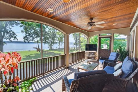 11 Manning Cove Road Malta NY 12020