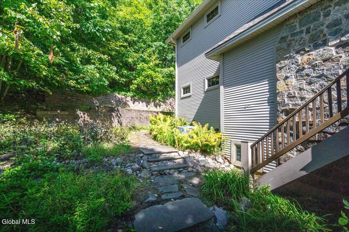 11 Manning Cove Road Malta NY 12020