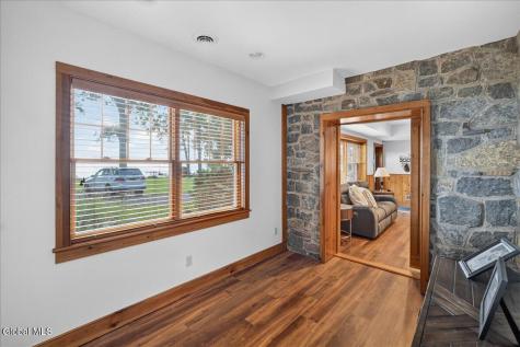 11 Manning Cove Road Malta NY 12020