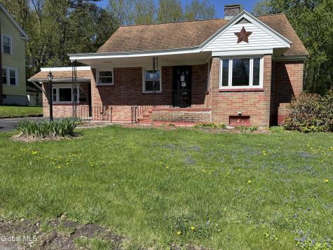 18 Bellevue Avenue Gloversville NY 12078