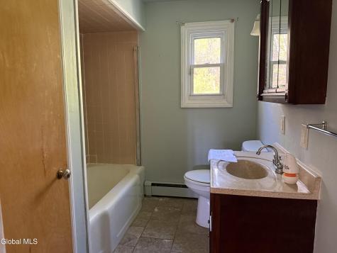 18 Bellevue Avenue Gloversville NY 12078