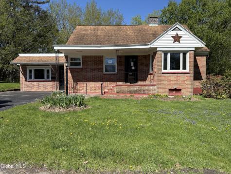18 Bellevue Avenue Gloversville NY 12078