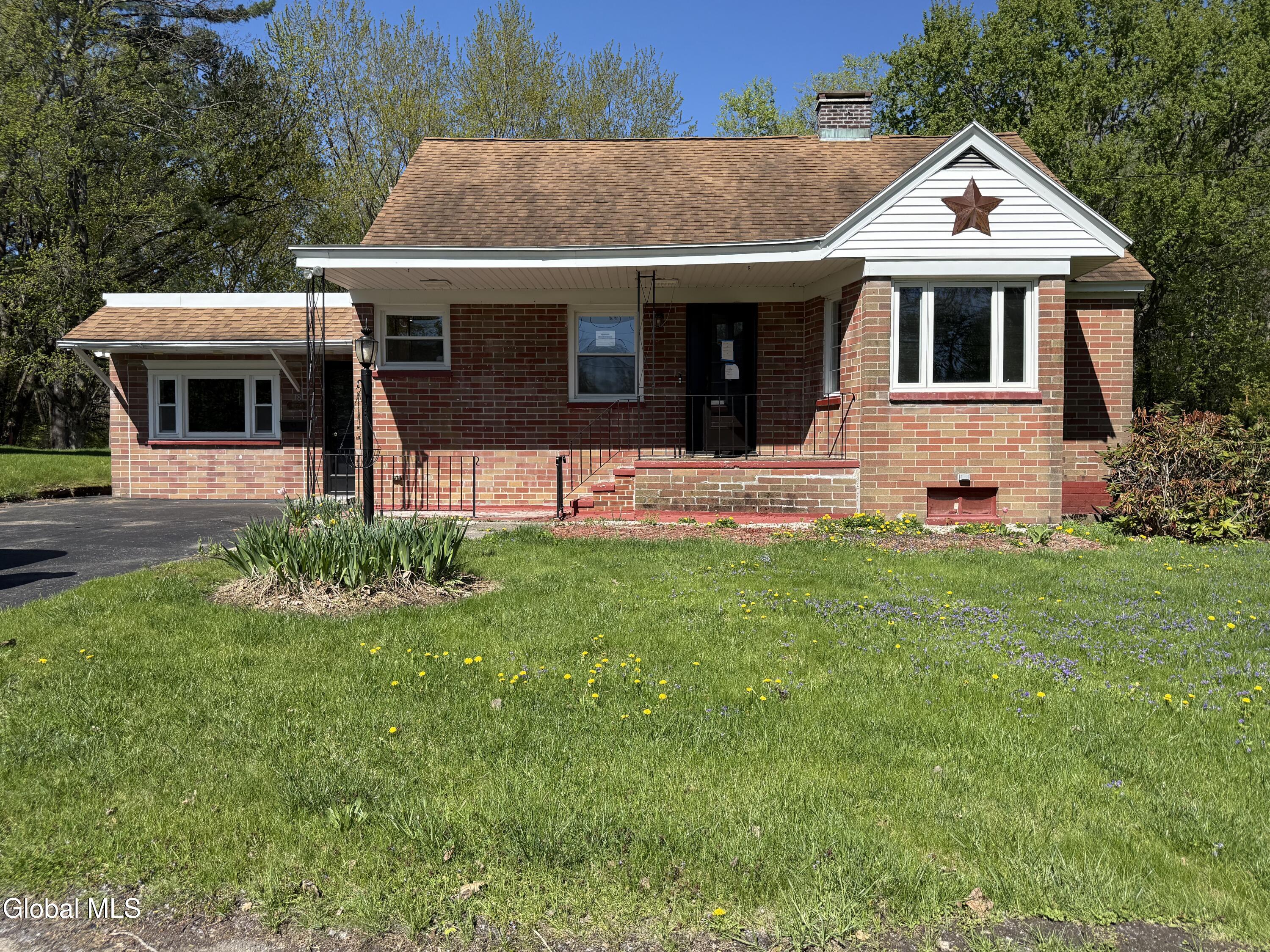 18 Bellevue Avenue Gloversville NY 12078