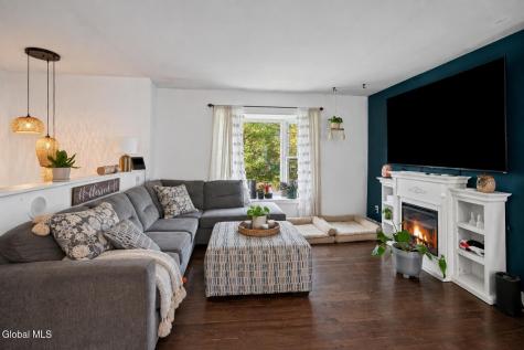 320 Whiteview Road Wynantskill NY 12198