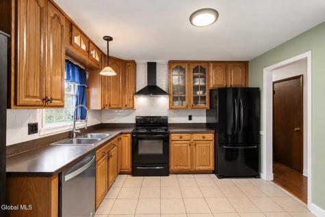 320 Whiteview Road Wynantskill NY 12198