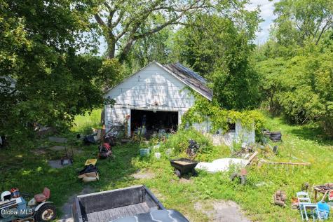9586 Duanesburg Road Delanson NY 12053