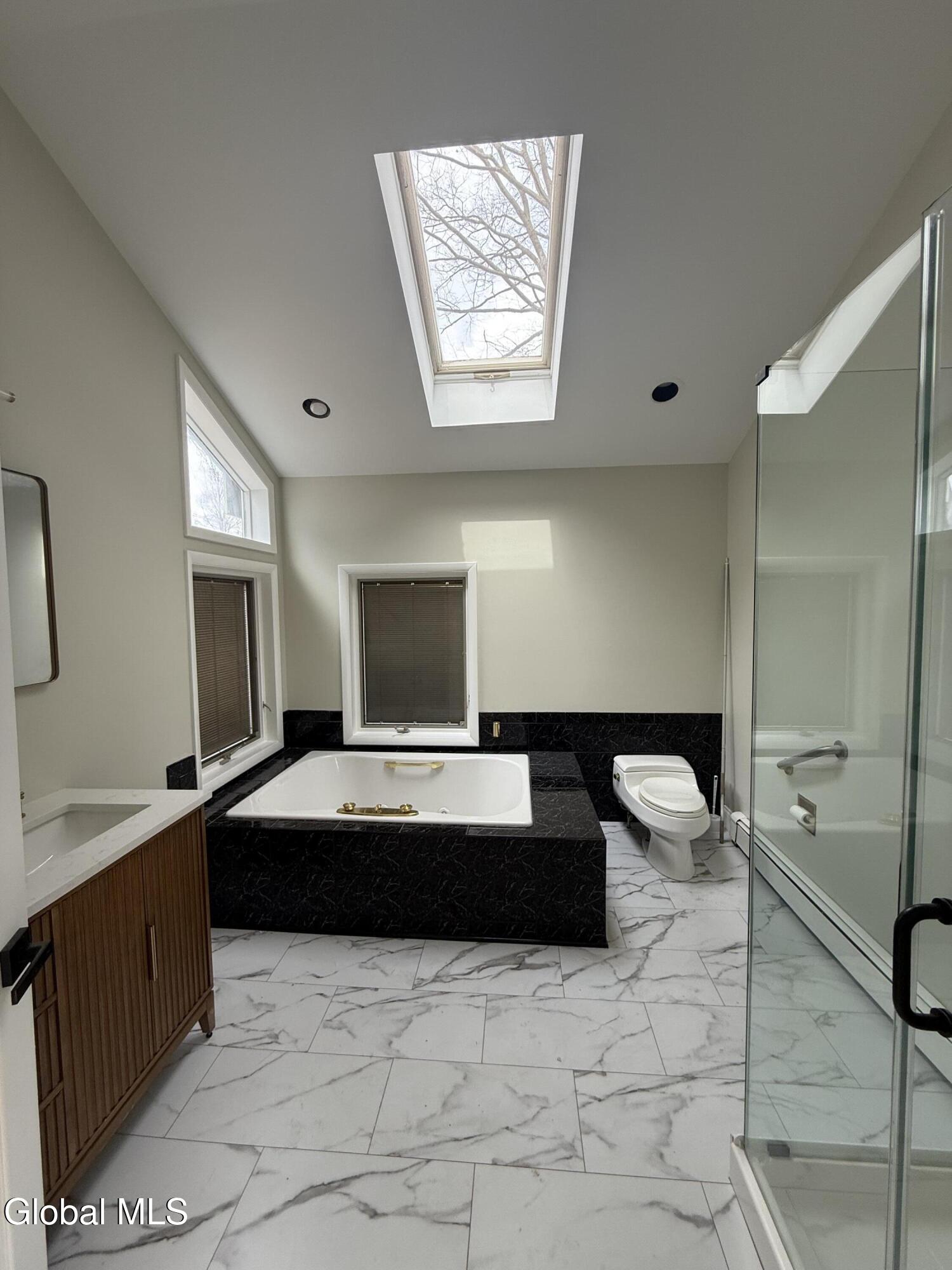 2080 Van Antwerp Road Niskayuna NY 12309