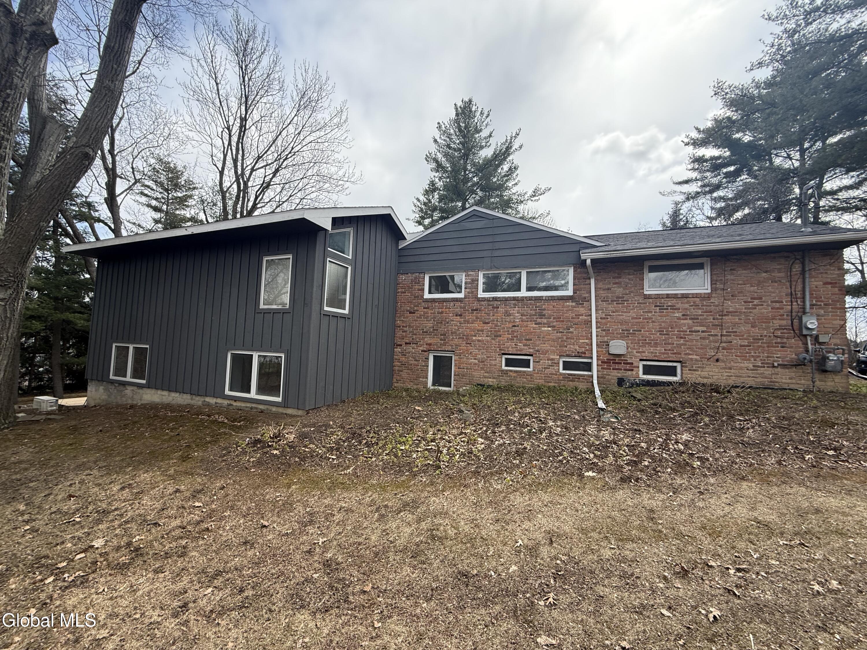 2080 Van Antwerp Road Niskayuna NY 12309