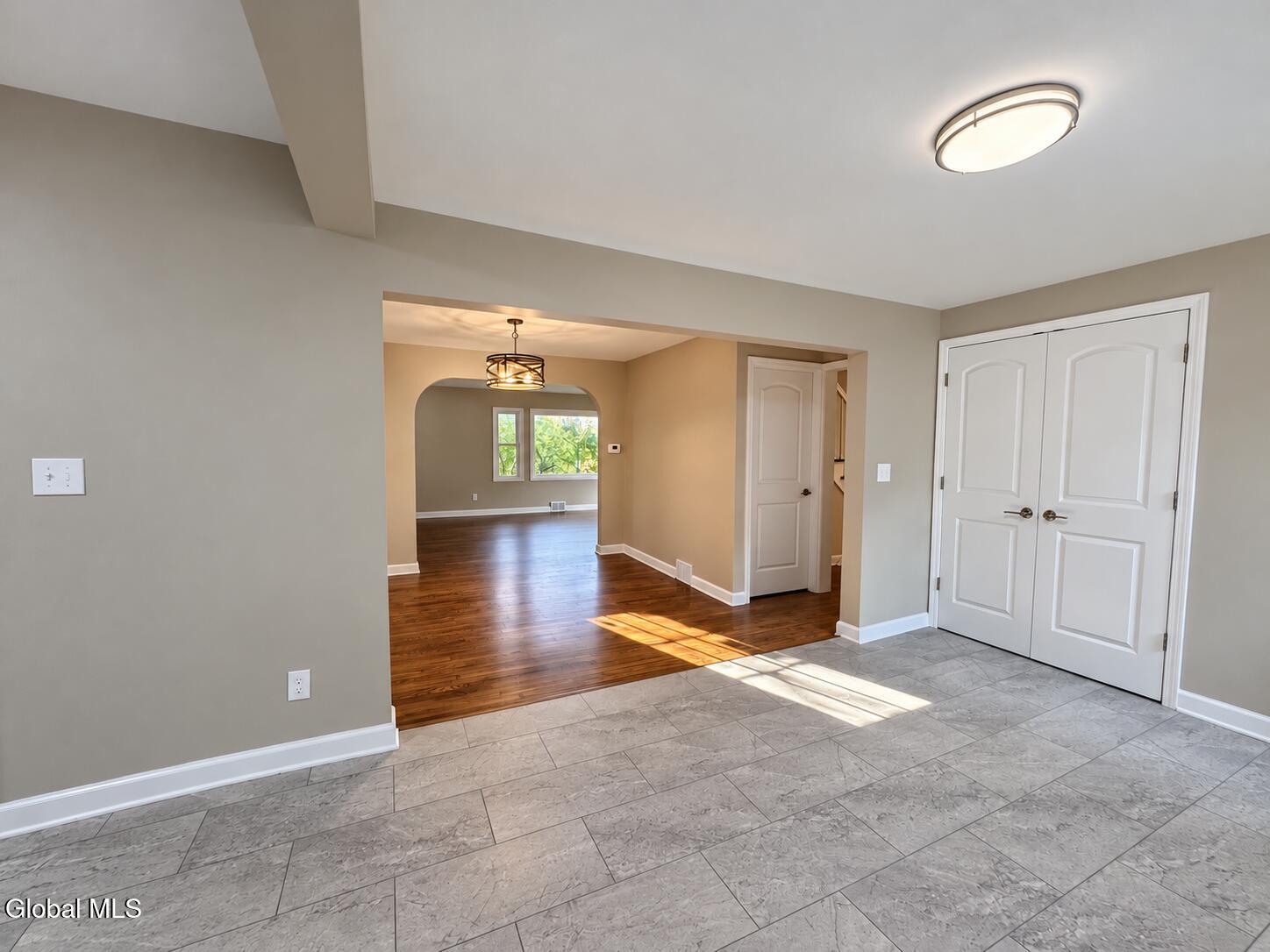6 Alflo Circle Schenectady NY 12302