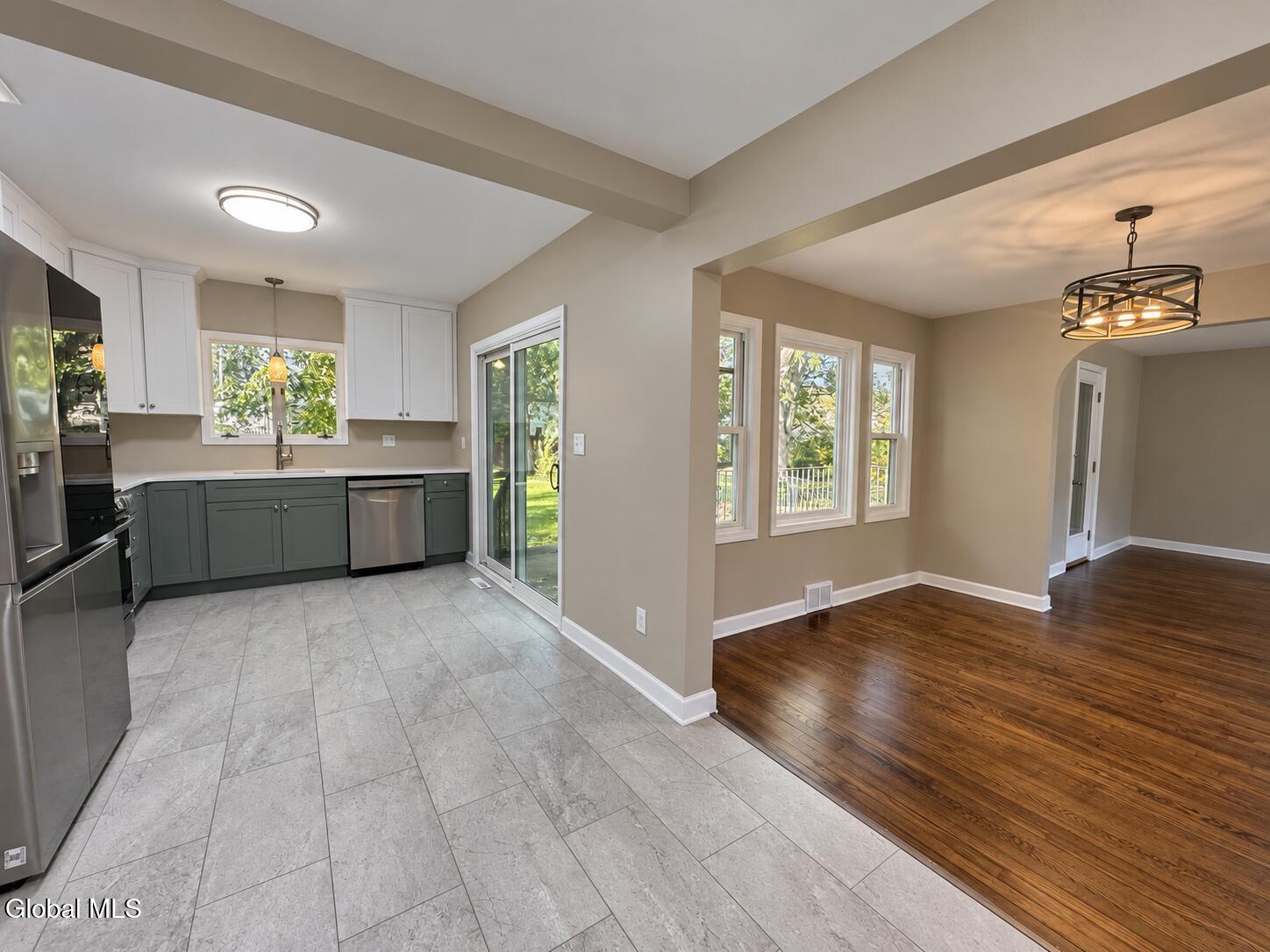 6 Alflo Circle Schenectady NY 12302