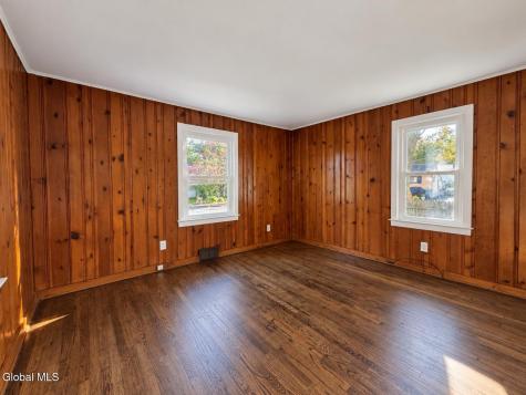 6 Alflo Circle Schenectady NY 12302