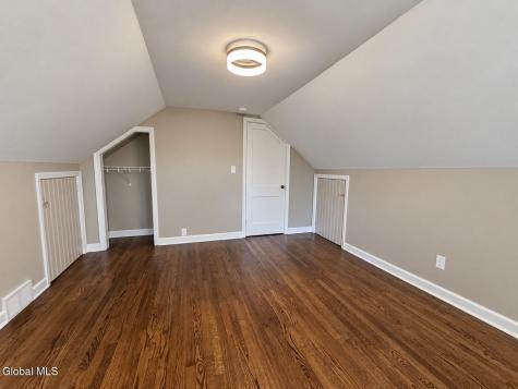 6 Alflo Circle Schenectady NY 12302