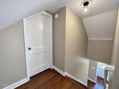 6 Alflo Circle Schenectady NY 12302