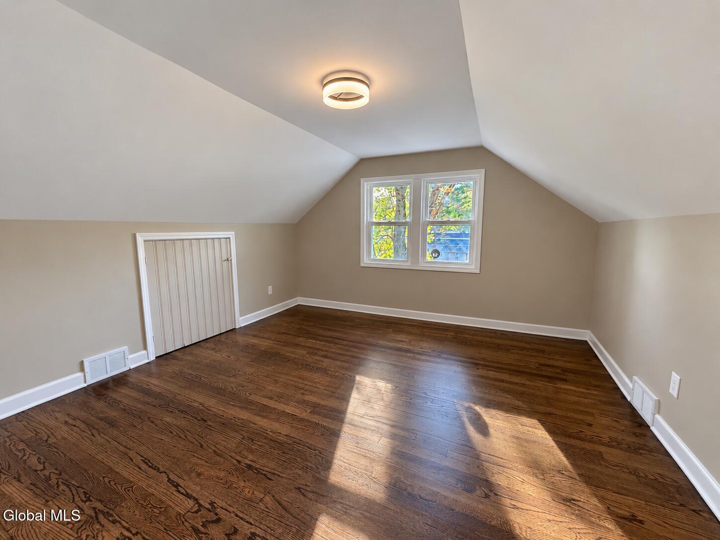 6 Alflo Circle Schenectady NY 12302