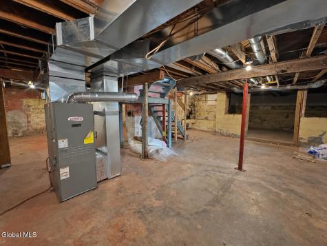 6 Alflo Circle Schenectady NY 12302