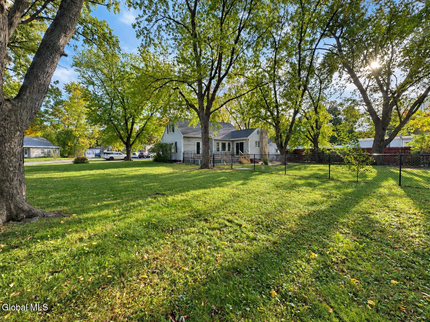 6 Alflo Circle Schenectady NY 12302