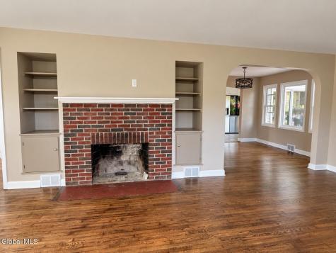 6 Alflo Circle Schenectady NY 12302