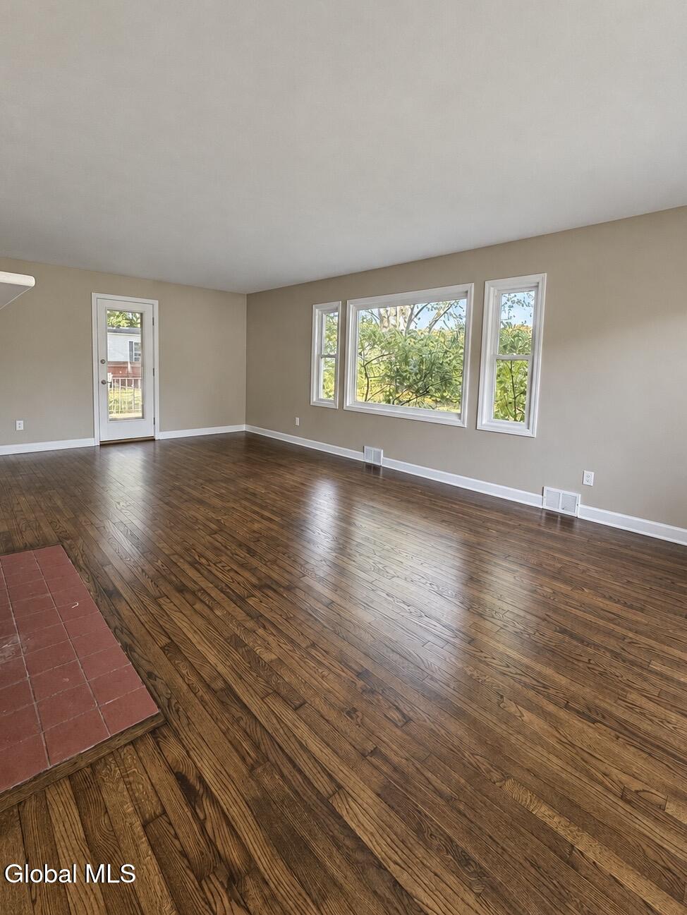 6 Alflo Circle Schenectady NY 12302