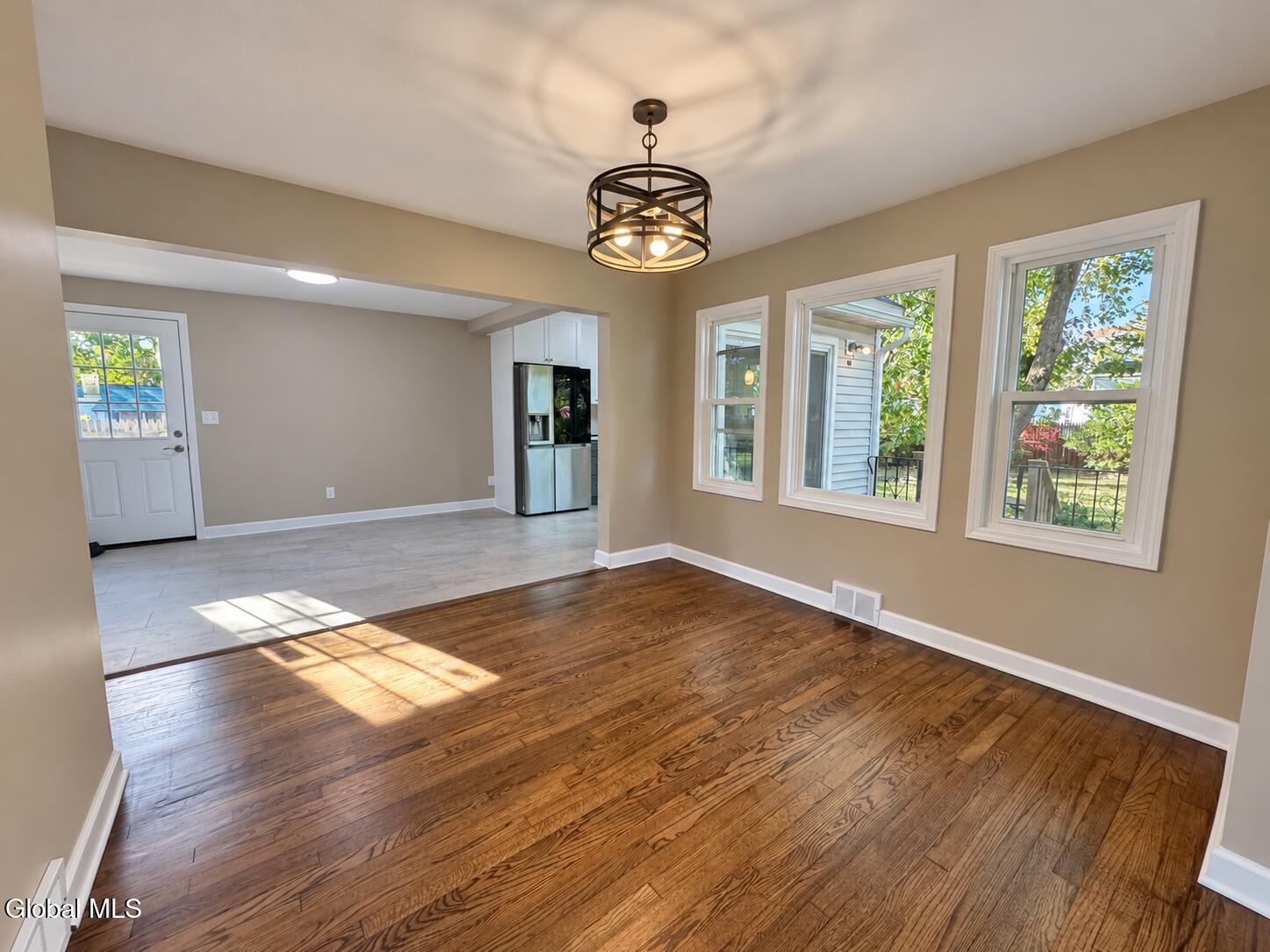 6 Alflo Circle Schenectady NY 12302