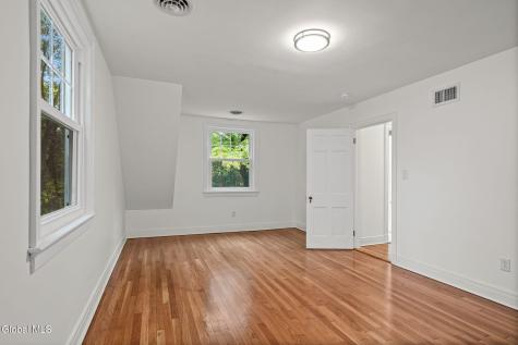 2628 Troy Schenectady Road Niskayuna NY 12309
