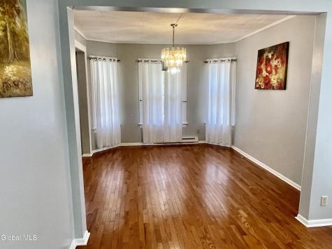 157 Marx Street Schenectady NY 12304