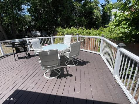 157 Marx Street Schenectady NY 12304