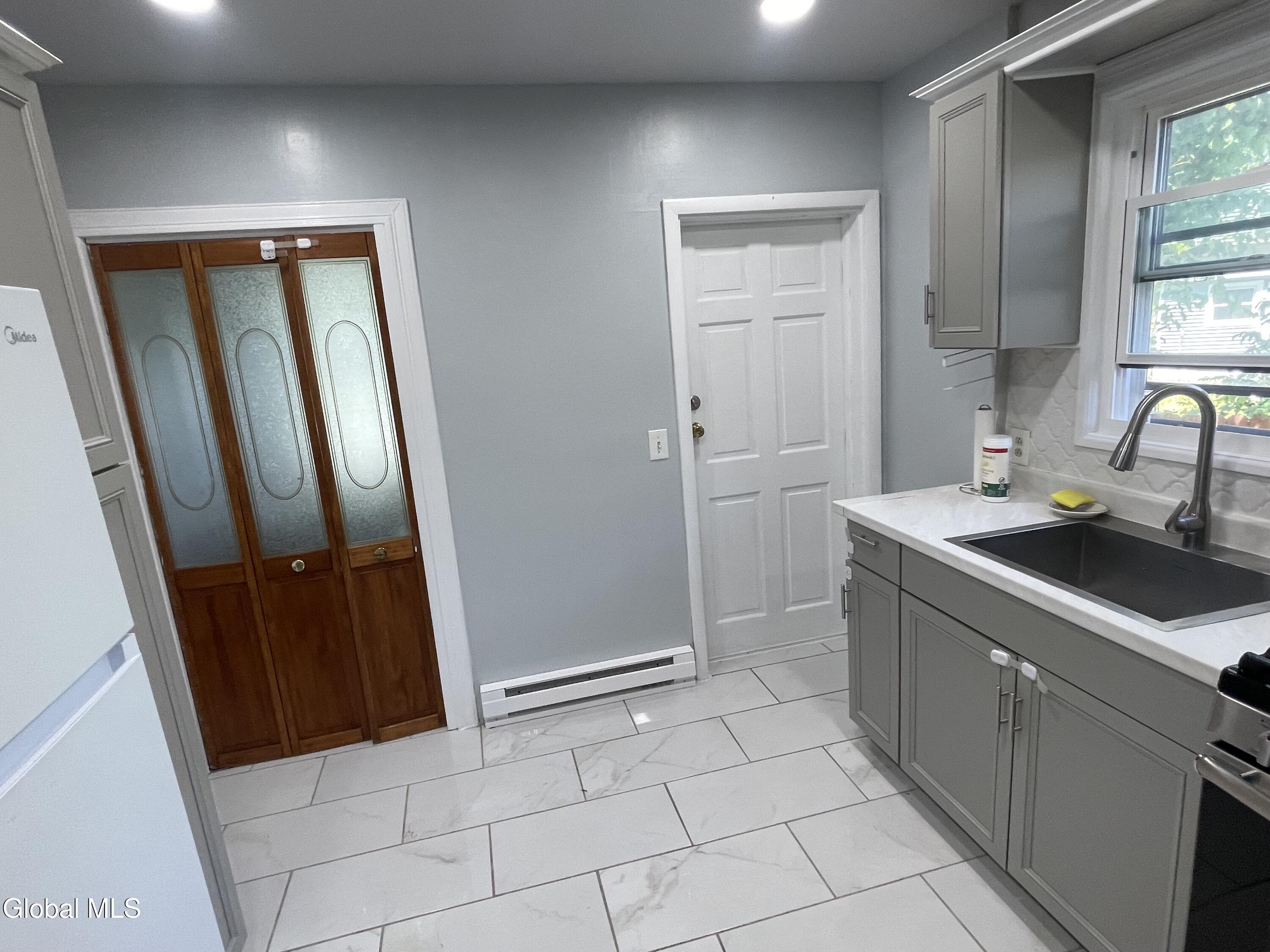 157 Marx Street Schenectady NY 12304