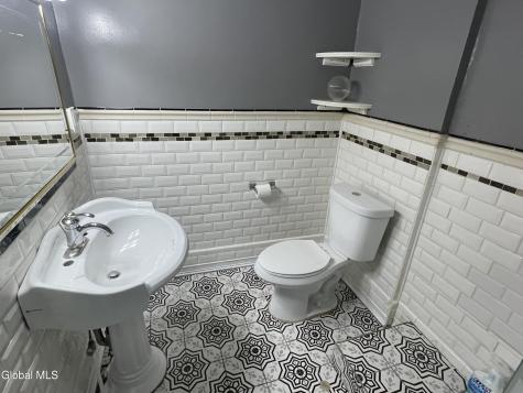 157 Marx Street Schenectady NY 12304