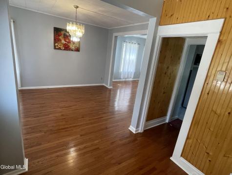 157 Marx Street Schenectady NY 12304