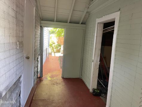 157 Marx Street Schenectady NY 12304