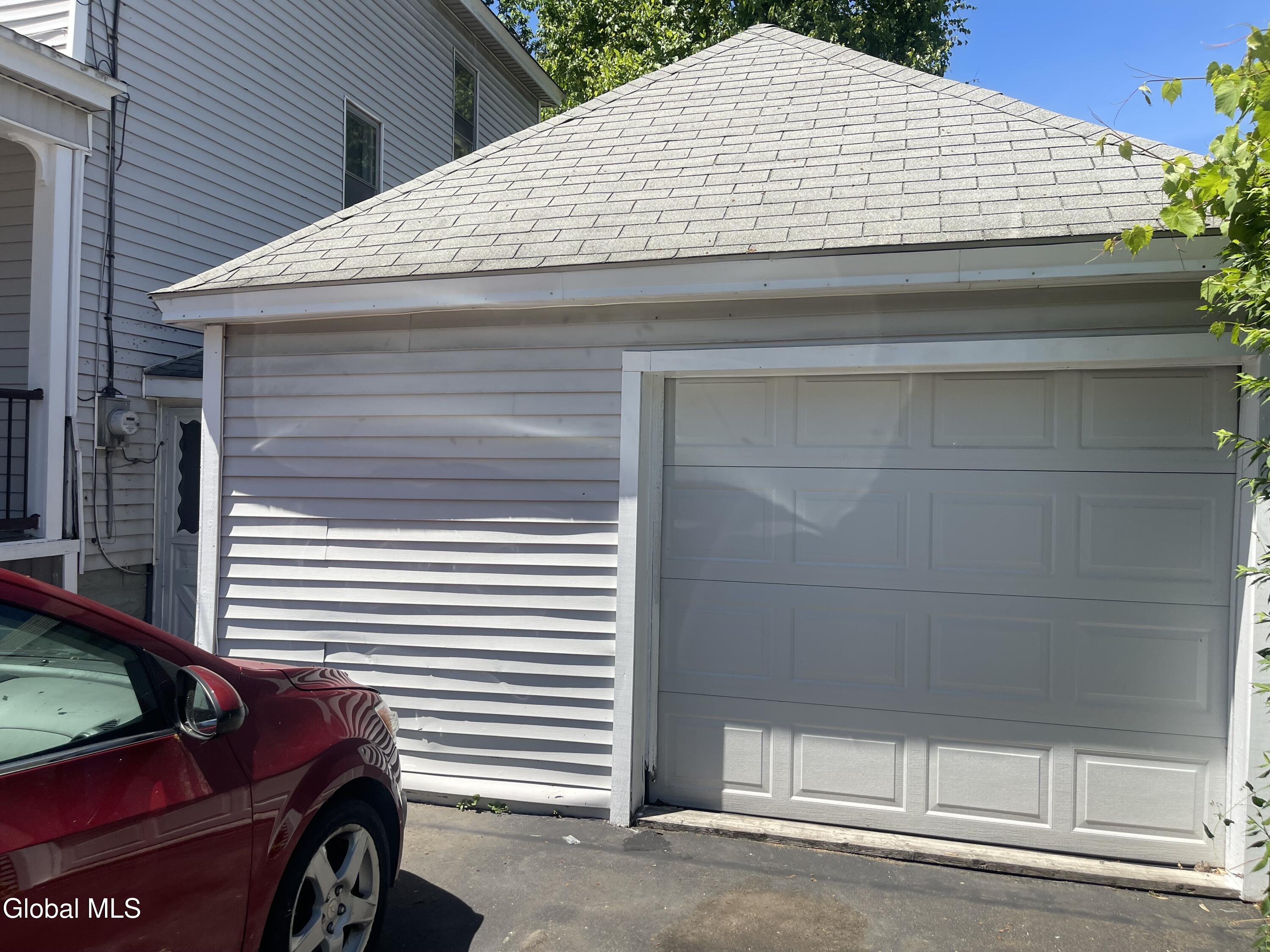 157 Marx Street Schenectady NY 12304