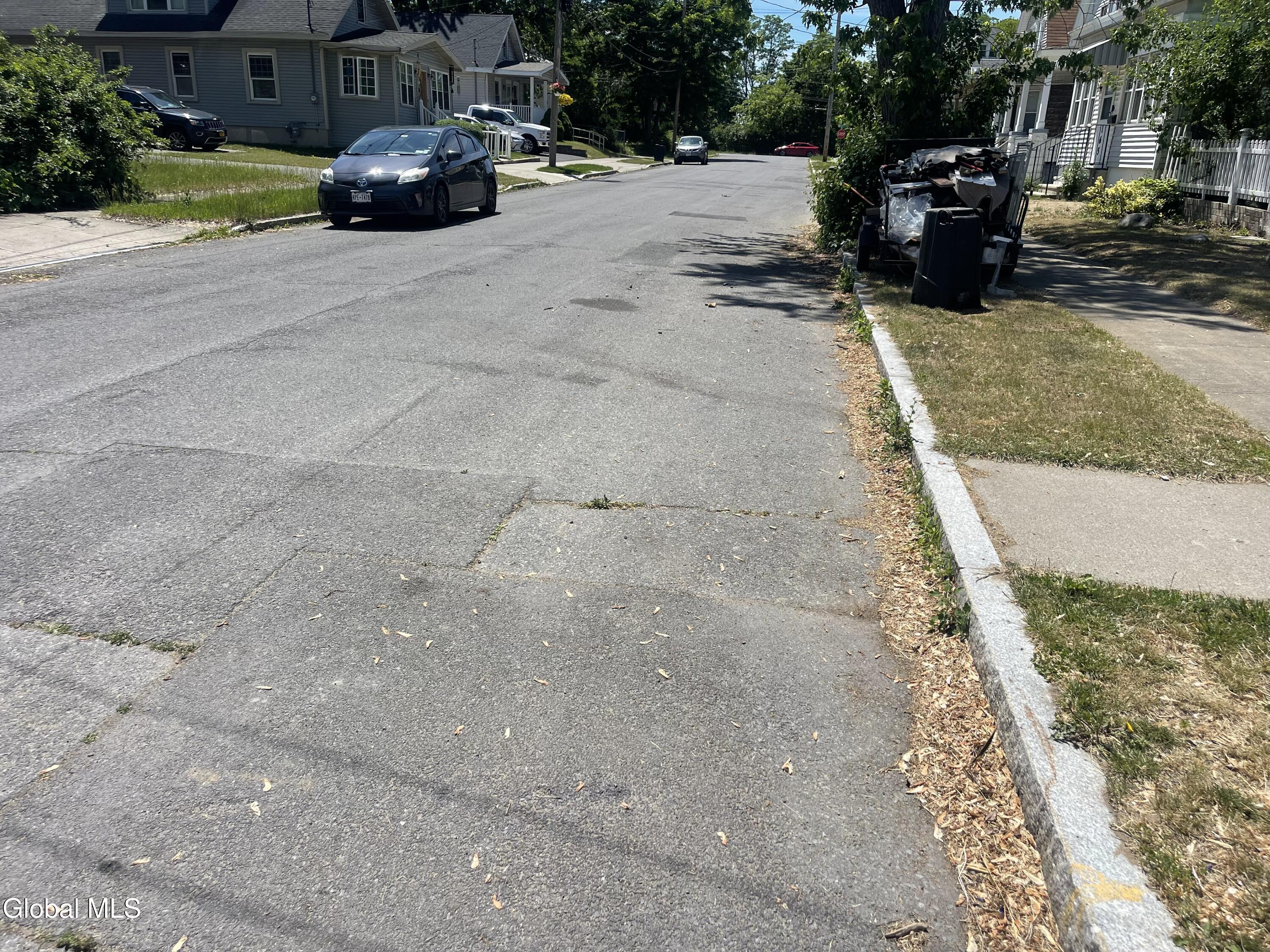 157 Marx Street Schenectady NY 12304