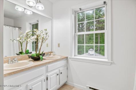 47 Luther Road Saratoga Springs NY 12866