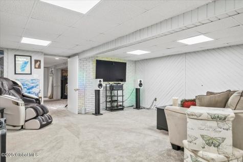 47 Luther Road Saratoga Springs NY 12866
