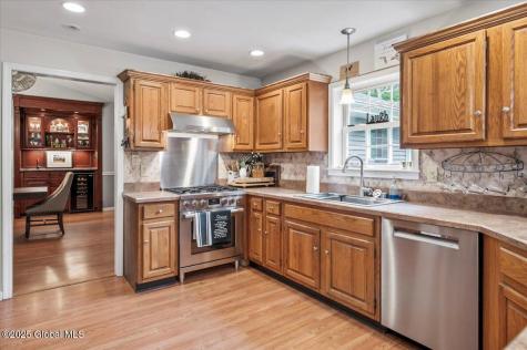 47 Luther Road Saratoga Springs NY 12866