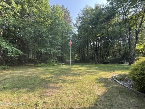 47 Luther Road Saratoga Springs NY 12866