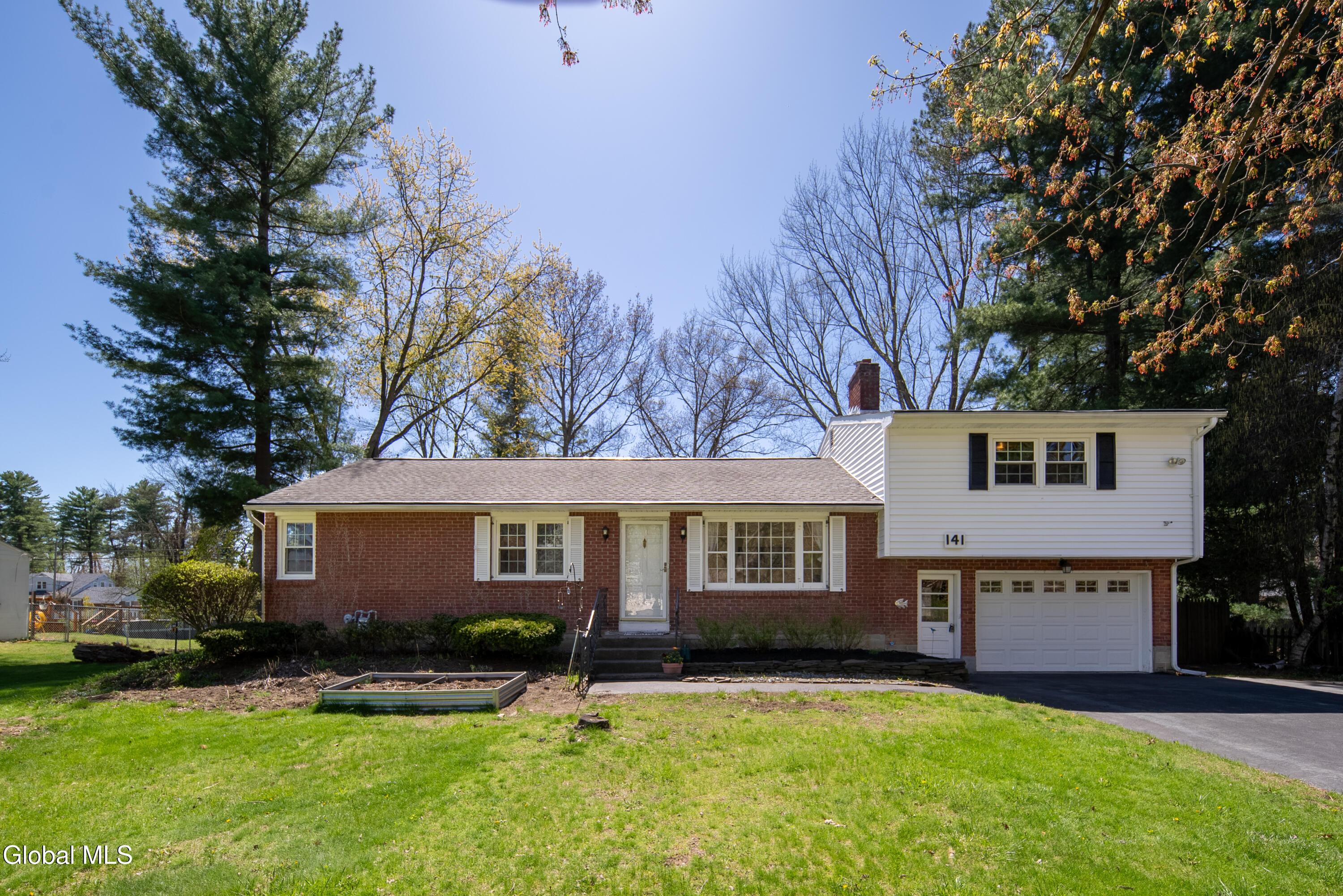 141 Birchwood Drive Schenectady NY 12303