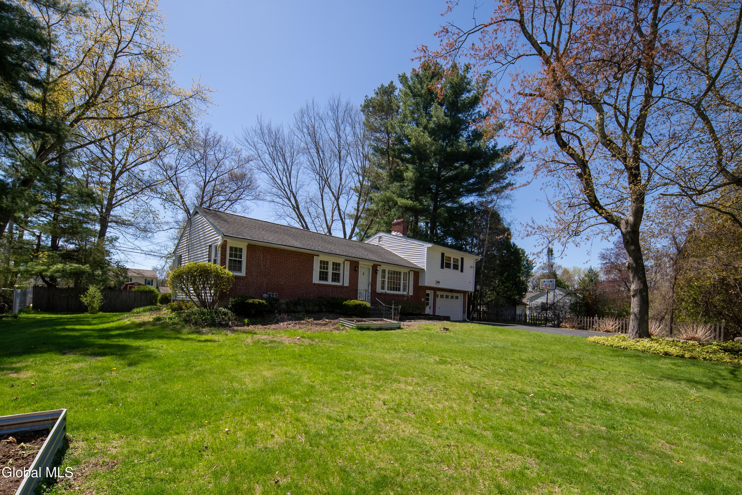 141 Birchwood Drive Schenectady NY 12303