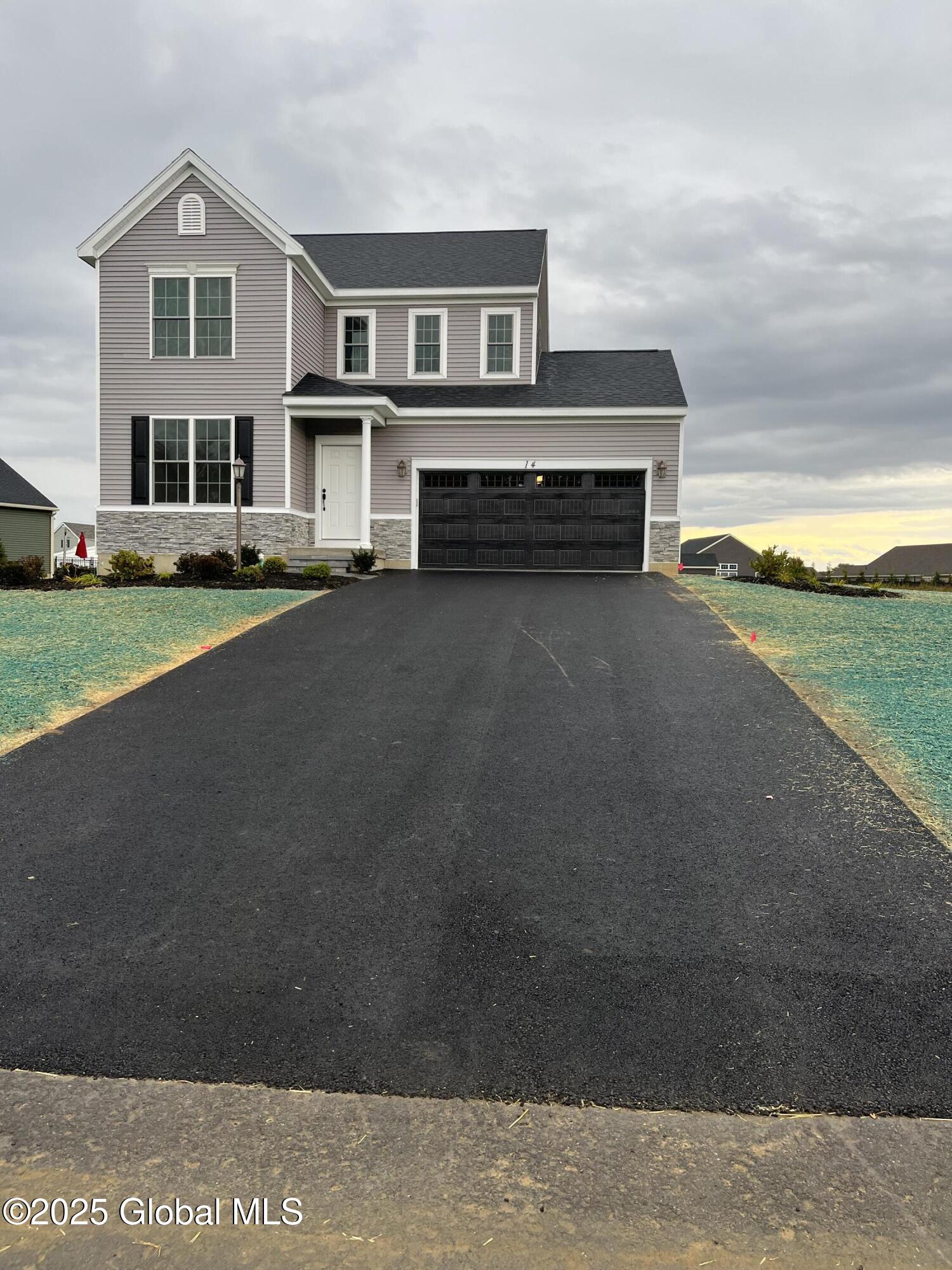 14 Wheatfield Way Mechanicville NY 12118