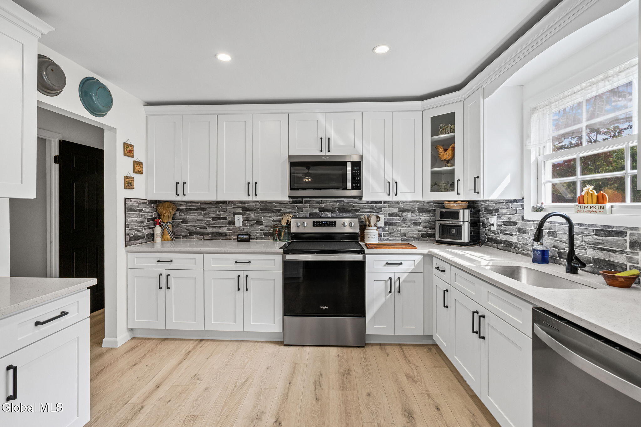 2530 Mudge Road Delanson NY 12053