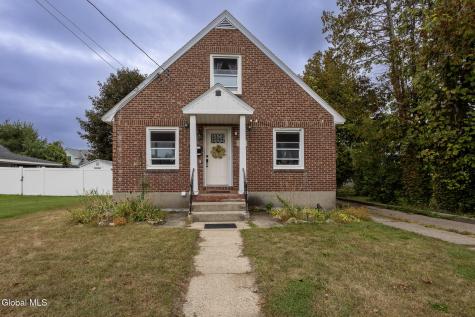 1646 Van Cortland Street Schenectady NY 12303