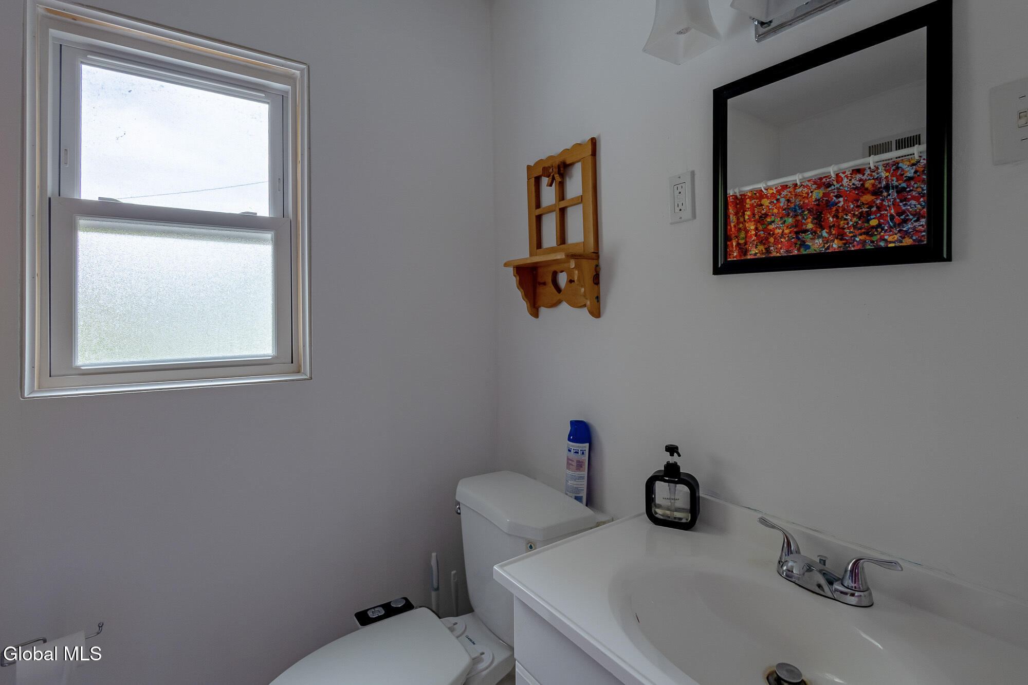 1646 Van Cortland Street Schenectady NY 12303